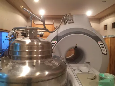  Liquid Helium Dewar Liquid Helium Dewar for MRI 1 whatsapp_image_2019_09_05_at_10_19_08_am